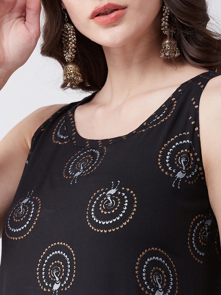 Printed and Embroidered Sleeveless Tiered Kurta