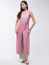 Chambray Sleeveless Embroidered Kurta