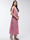 Chambray Sleeveless Embroidered Kurta
