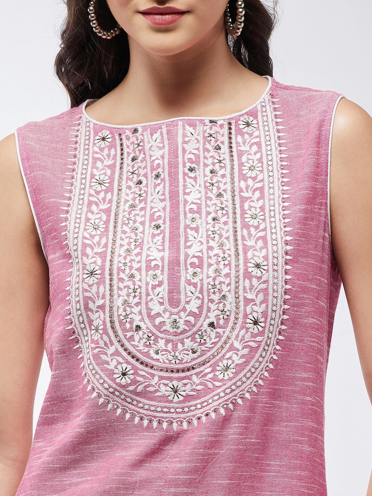 Chambray Sleeveless Embroidered Kurta