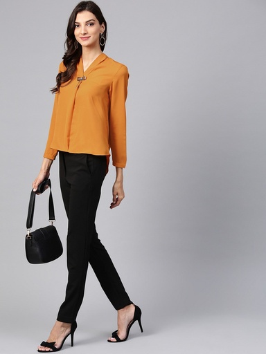 Top with Front Brooch